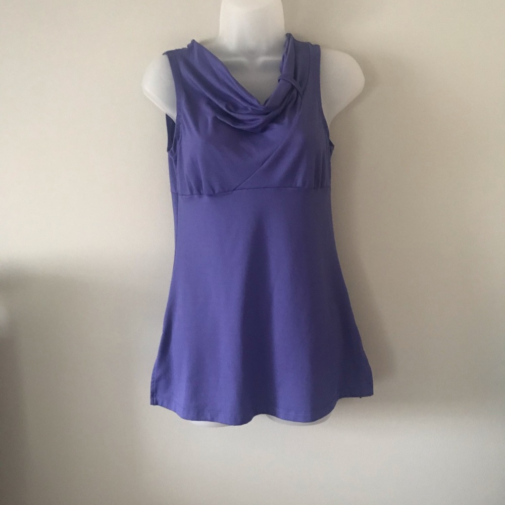 Sleeveless Activewear Top